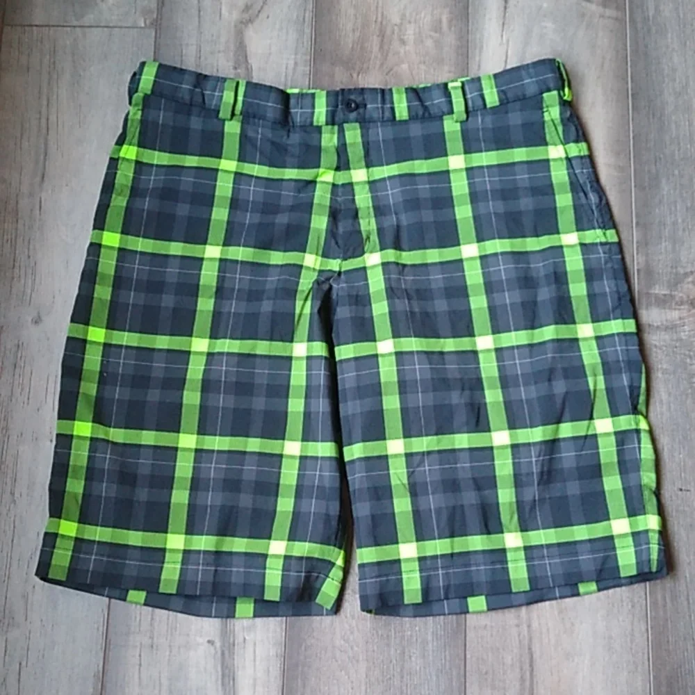 Men’s Nike Golf shorts plaid size 38 - Picture 1 of 11